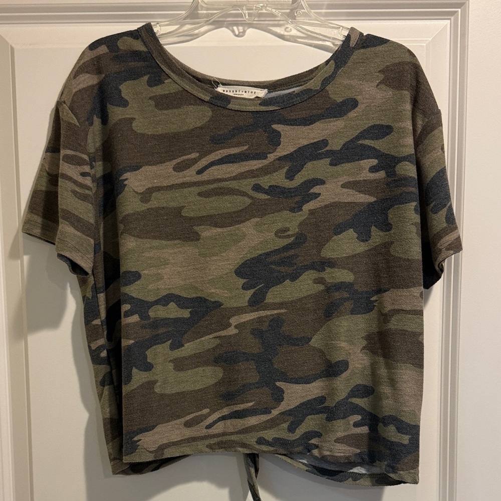 Camo Print Cropped T-Shirt